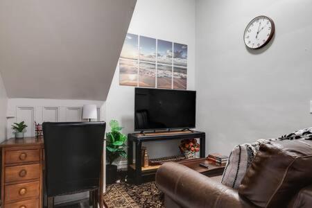 G2 Central Location Museums Free Parking Richmond Exterior foto